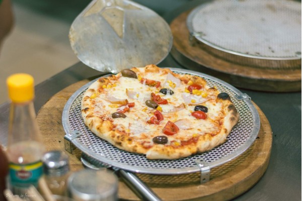 Pizza Uno приготвяне на пица
