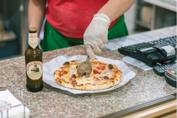 Pizza Uno готова пица