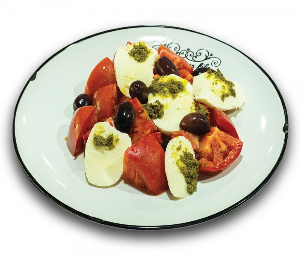 Домати с моцарела